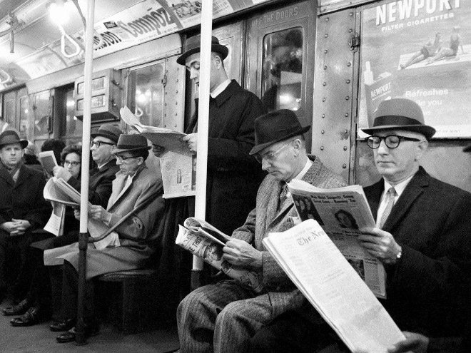 Newspaper end, algorithmic feeds don’t